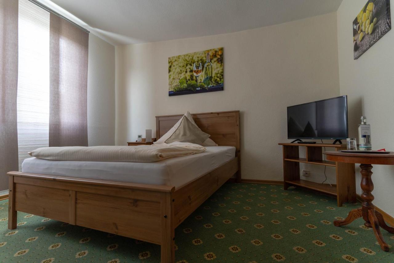 Weingut Stassen Hotel Oberheimbach Eksteriør billede