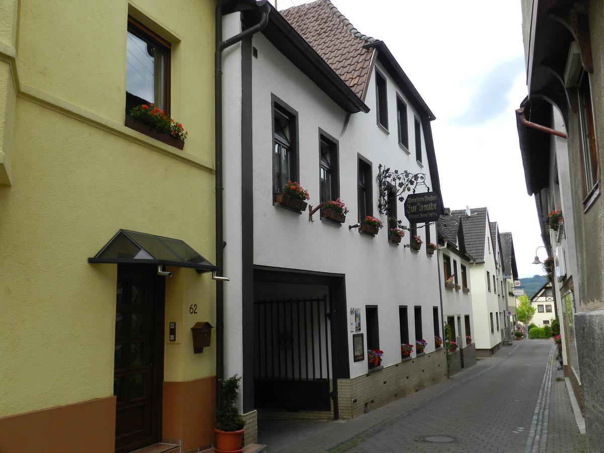 Weingut Stassen Hotel Oberheimbach Eksteriør billede